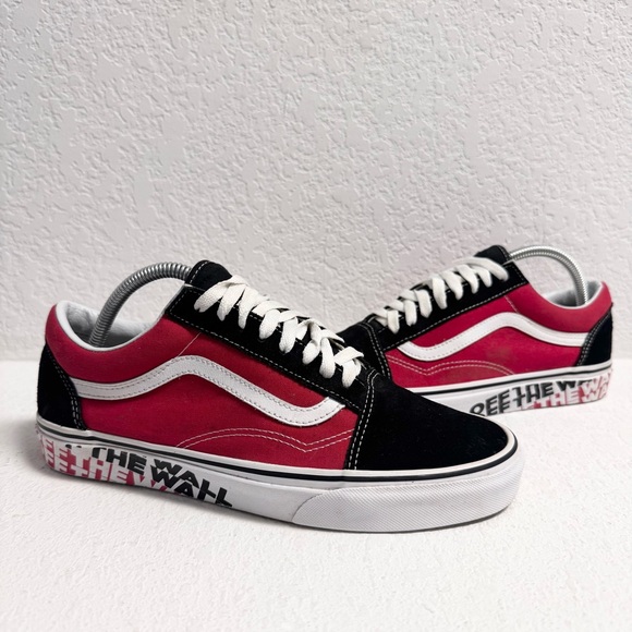 Vans Red and Black Old Skool Sneakers M 9 W 10.5 - Picture 3 of 10
